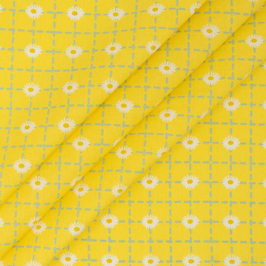 SINGER 10" x 10" Daisies Gnomes Square Cotton Fabric Premium Packs